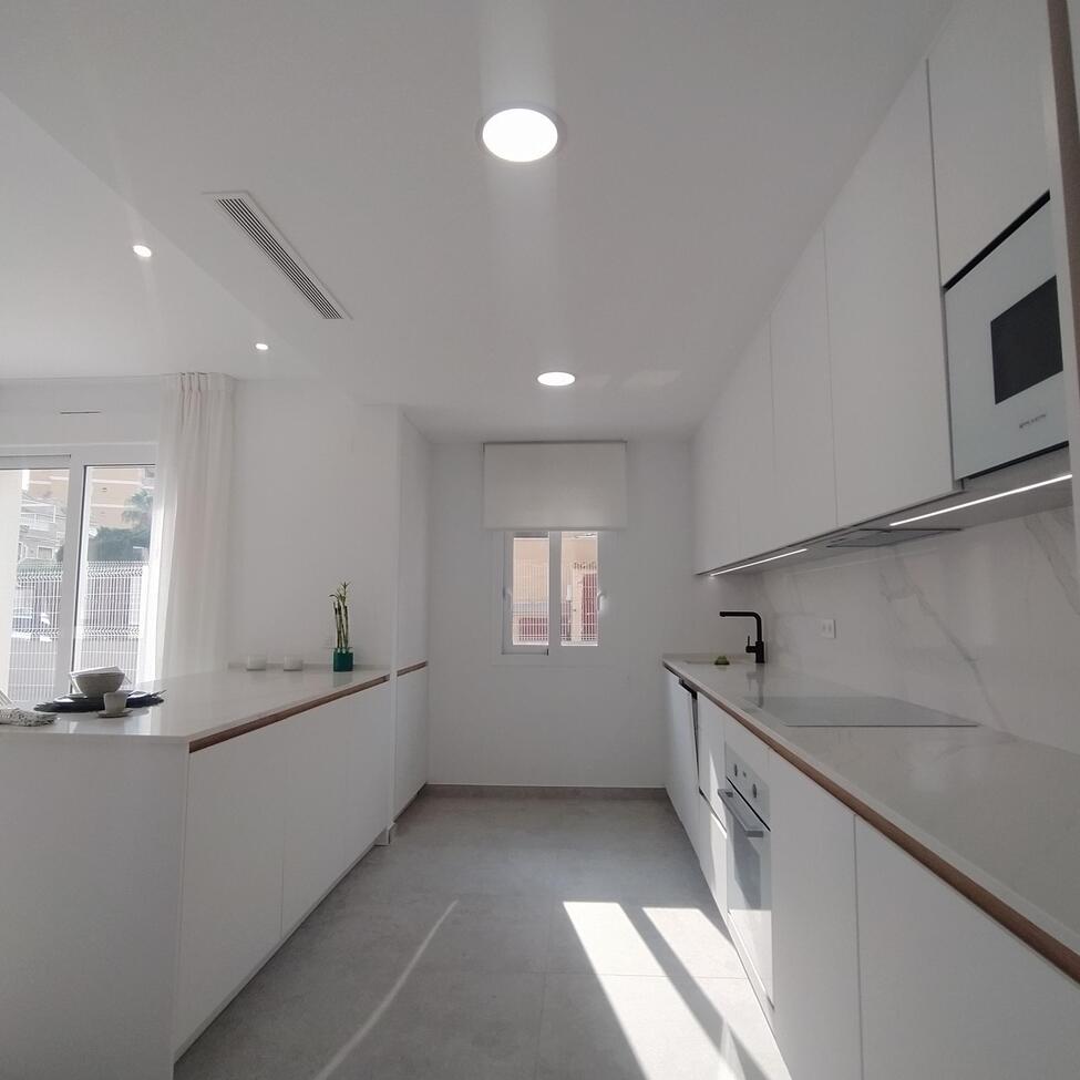Apartamento en Torrevieja, Alicante, España 3 dormitorios,  No. 131824