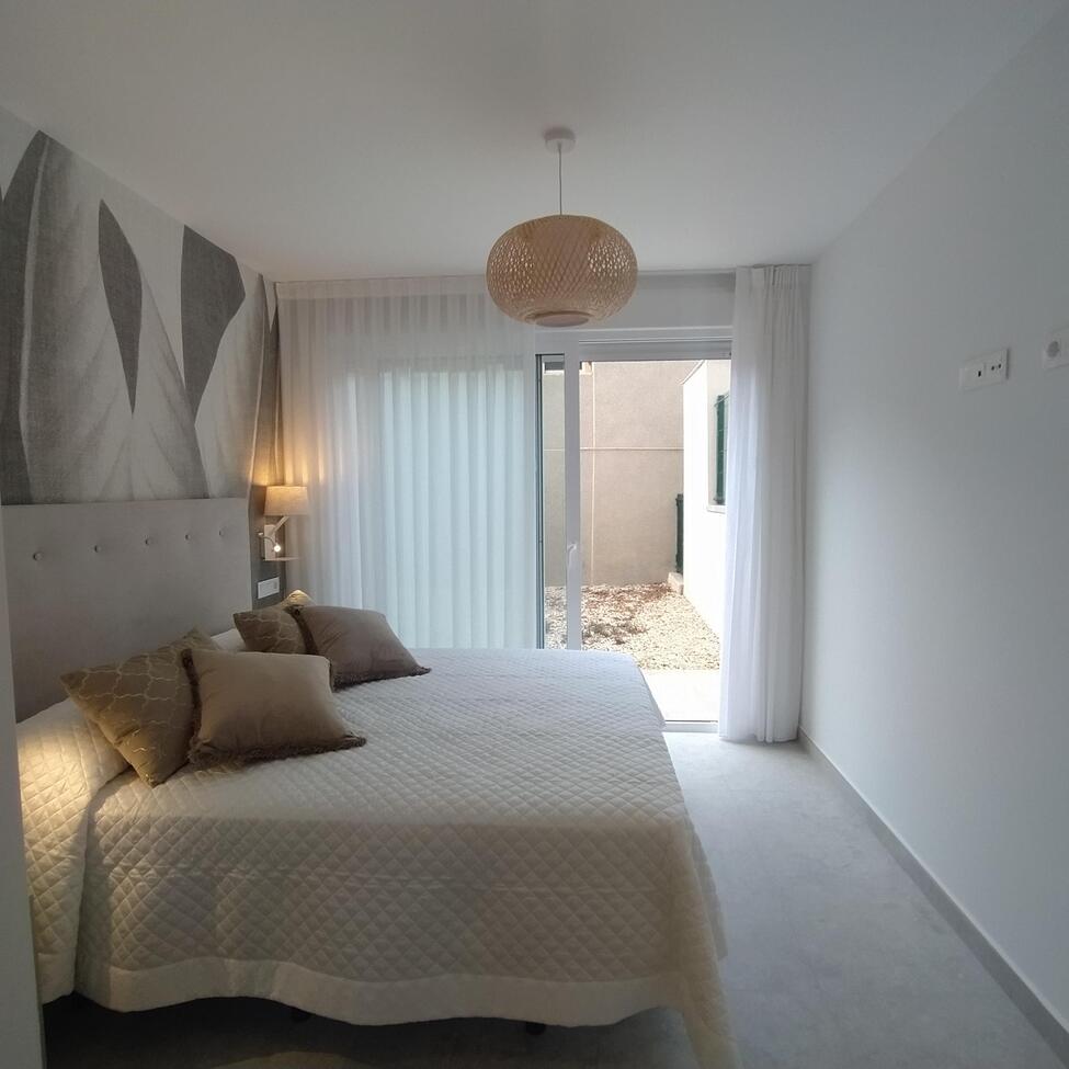 Apartamento en Torrevieja, Alicante, España 3 dormitorios,  No. 131824
