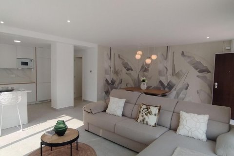 Apartment for sale Torrevieja, Alicante, Spain 3 bedrooms,  No. 131824 - photo 2