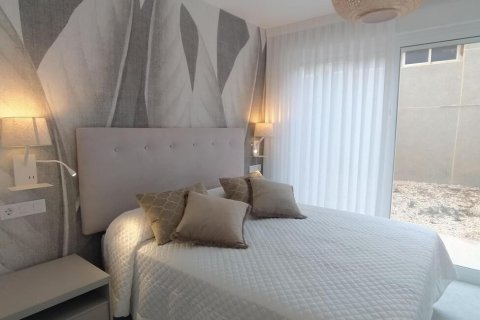 Apartment for sale Torrevieja, Alicante, Spain 3 bedrooms,  No. 131824 - photo 29