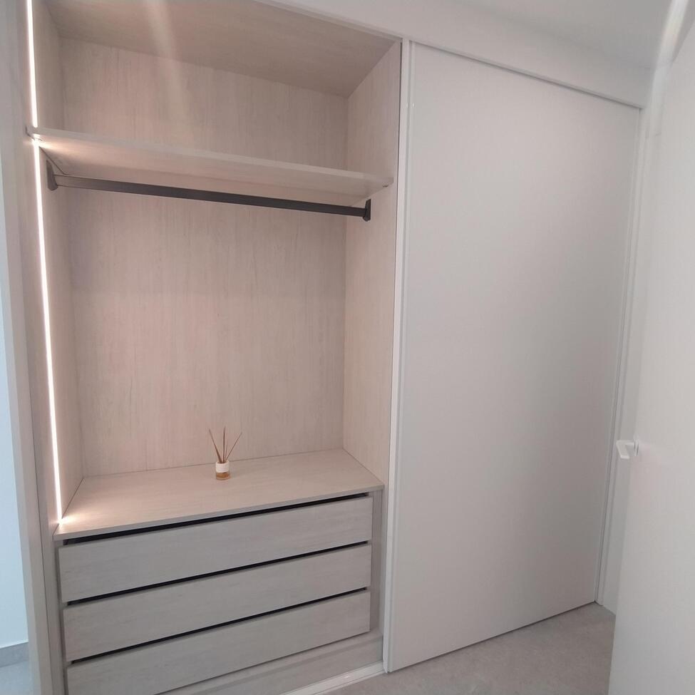 Apartamento en Torrevieja, Alicante, España 3 dormitorios,  No. 131824