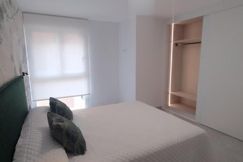 Apartment for sale Torrevieja, Alicante, Spain 3 bedrooms,  No. 131824 - photo 17