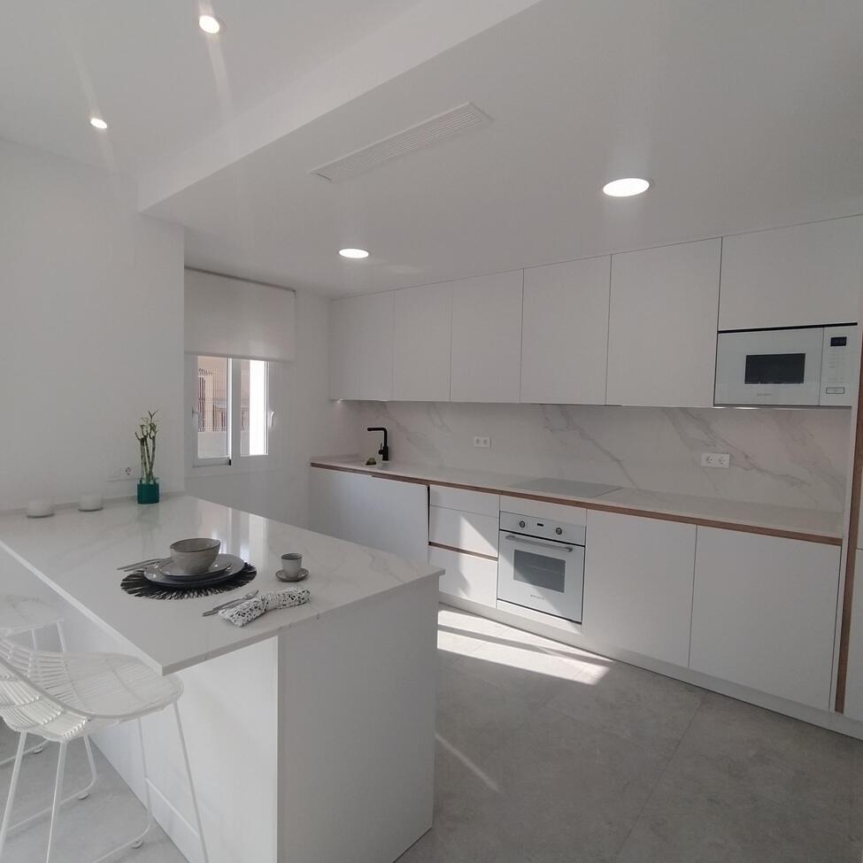 Apartamento en Torrevieja, Alicante, España 3 dormitorios,  No. 131824