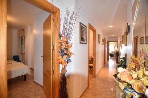 Apartment for sale Torrevieja, Alicante, Spain 3 bedrooms, 98 sq.m. No. 125028 - photo 11