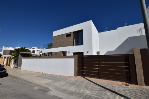 Villa pārdošanā Benijofar, Alicante, Spānijā 3 istabas, 175 m2 Nr. 125029 - attēls 2