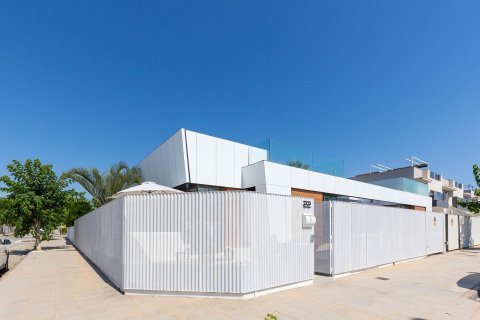 Huvila myytävänä Pilar de la Horadada, Alicante, Espanja, 3 makuuhuonetta,  No. 126949 - kuva 3