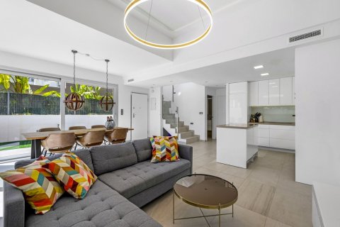 Продажа виллы Гуардамар-дель-Сегура, Аликанте, Испания 3 спальни, 104м2 №126955 - фото 3