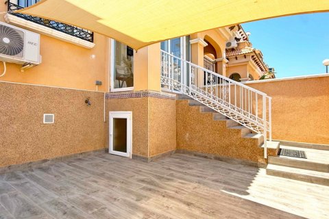 Townhouse for sale Alicante, Spain 3 bedrooms, 88 sq.m. No. 126954 - photo 9