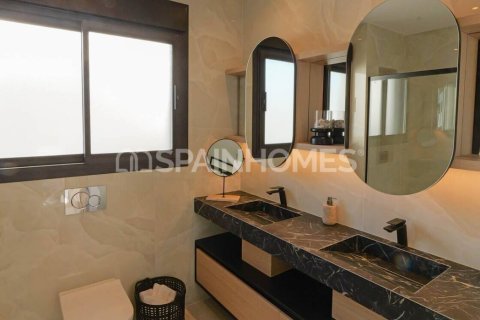 Продажа виллы в Рохалес, Аликанте, Испания 3 спальни, 168м2 №121495 - фото 24