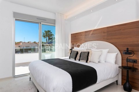 Villa for sale Rojales, Alicante, Spain 4 bedrooms, 396 sq.m. No. 121497 - photo 24