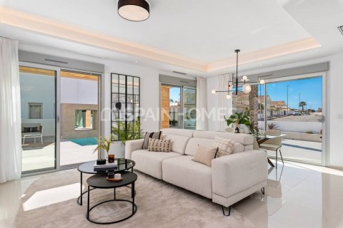 Villa for sale Rojales, Alicante, Spain 4 bedrooms, 396 sq.m. No. 121497 - photo 17