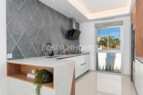 Villa for sale Rojales, Alicante, Spain 4 bedrooms, 396 sq.m. No. 121497 - photo 22