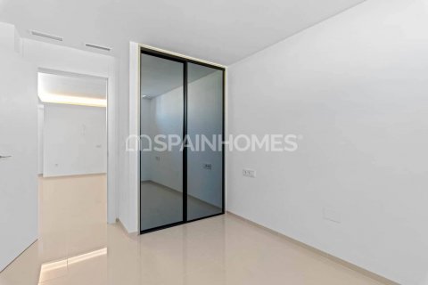 Villa for sale Rojales, Alicante, Spain 4 bedrooms, 396 sq.m. No. 121497 - photo 30
