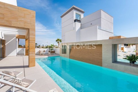 Villa for sale Rojales, Alicante, Spain 4 bedrooms, 396 sq.m. No. 121497 - photo 1
