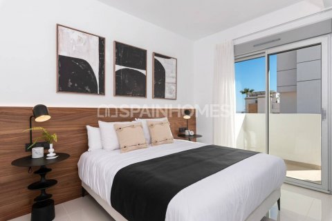 Villa for sale Rojales, Alicante, Spain 4 bedrooms, 396 sq.m. No. 121497 - photo 25