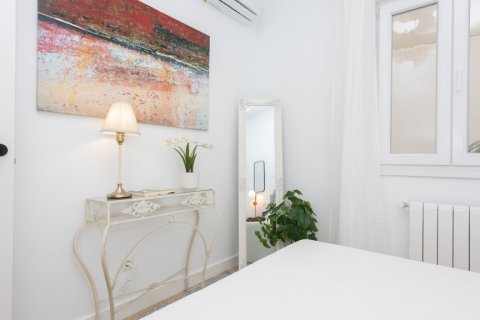 Продажа квартиры в Мадрид, Испания 3 спальни, 128м2 №122084 - фото 14