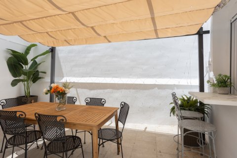 Продажа квартиры в Мадрид, Испания 3 спальни, 128м2 №122084 - фото 28