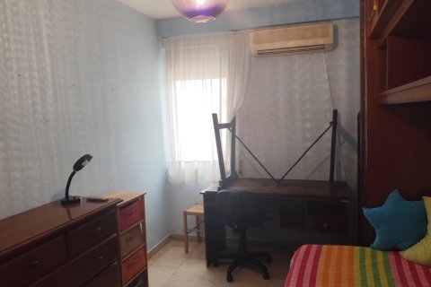 Apartment for rent Sevilla, Seville, Spain 2 bedrooms, 103 sq.m. No. 122081 - photo 30