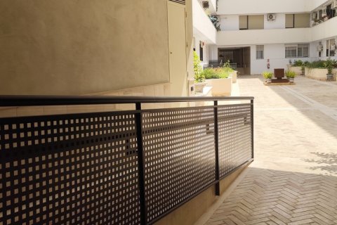 Apartment for rent Sevilla, Seville, Spain 2 bedrooms, 103 sq.m. No. 122081 - photo 21
