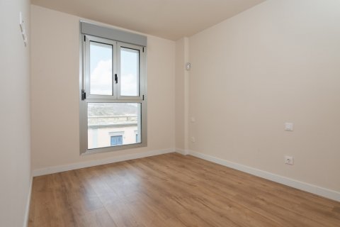 Продажа квартиры в Лас-Пальмас-де-Гран-Канария, Гран-Канария, Испания 3 спальни, 103.3м2 №122080 - фото 14