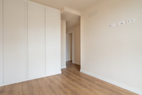 Продажа квартиры в Лас-Пальмас-де-Гран-Канария, Гран-Канария, Испания 3 спальни, 103.3м2 №122080 - фото 15