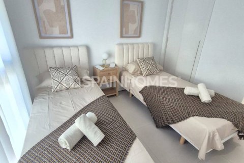 Apartment for sale in Fuengirola, Malaga, Spain 3 bedrooms, 92 sq.m. No. 120614 - photo 11