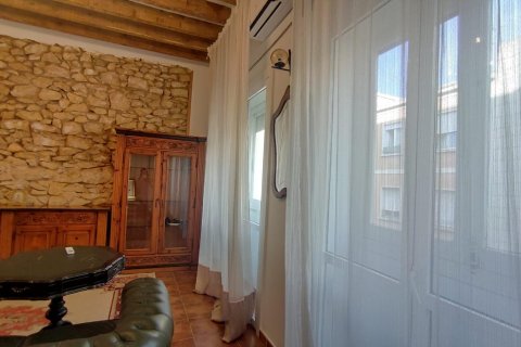 Apartment for rent Alicante, Spain 2 bedrooms, 120 sq.m. No. 127369 - photo 16