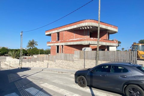 Villa till salu La Font, Alicante, Spanien 4 sovrum, 500 kvm. Nr. 127276 - foto 15