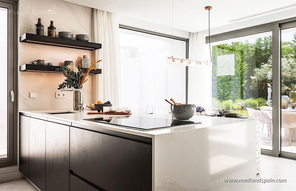 Villa à Estepona, Malaga, Espagne 5 chambres, 628 m2 No. 129185