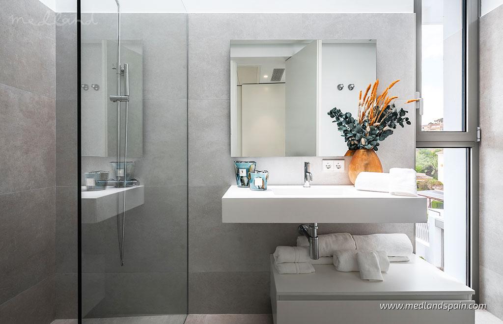 Villa à Estepona, Malaga, Espagne 5 chambres, 628 m2 No. 129185