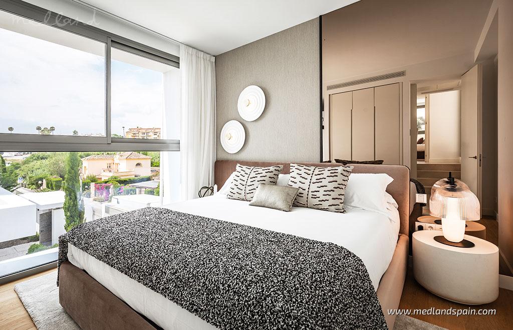 Villa à Estepona, Malaga, Espagne 5 chambres, 628 m2 No. 129185