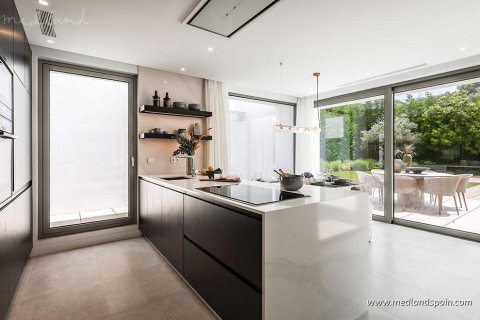 Villa zum Verkauf Estepona, Malaga, Spanien 5 Schlafzimmer, 628 m2 Nr. 129185 - Foto 8
