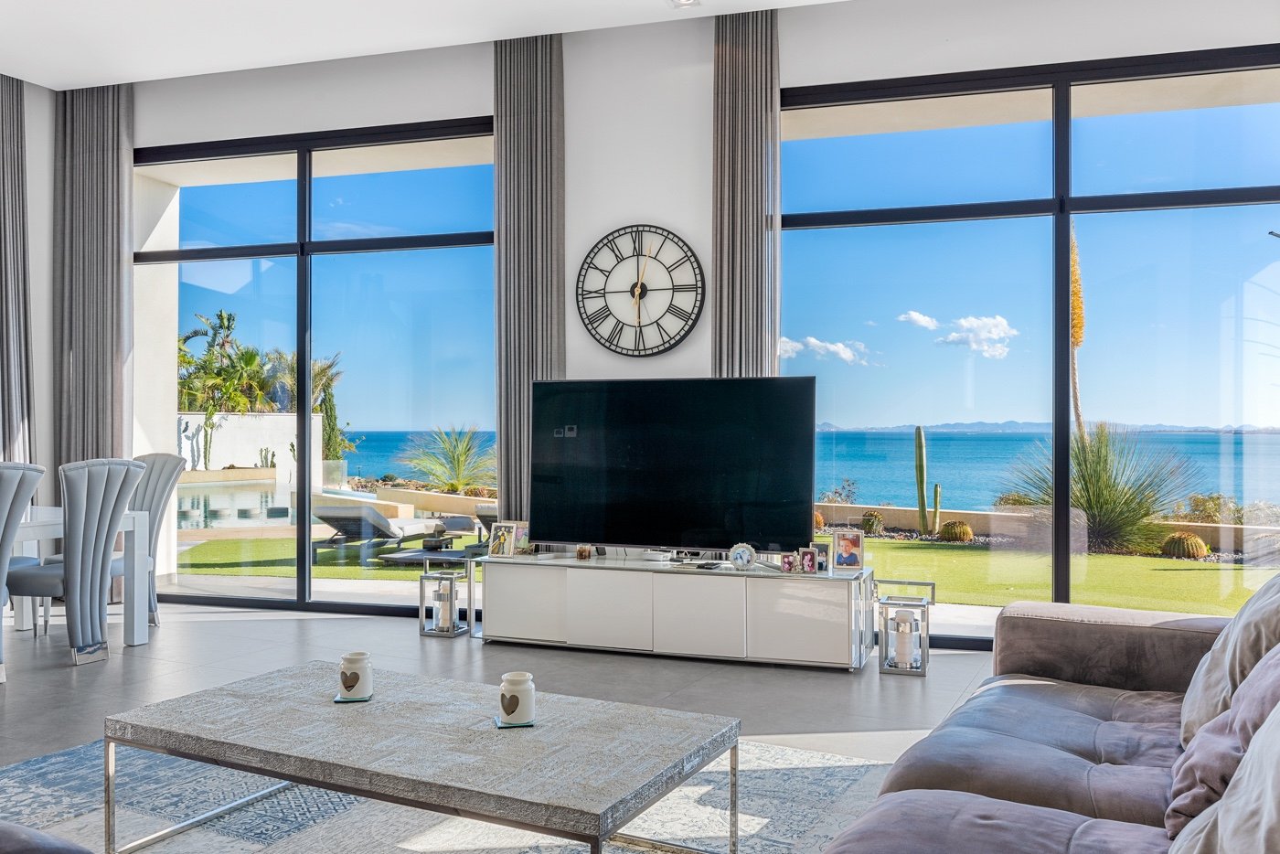 Villa en Cabo Roig, Alicante, España 6 dormitorios, 479 m2 No. 125930