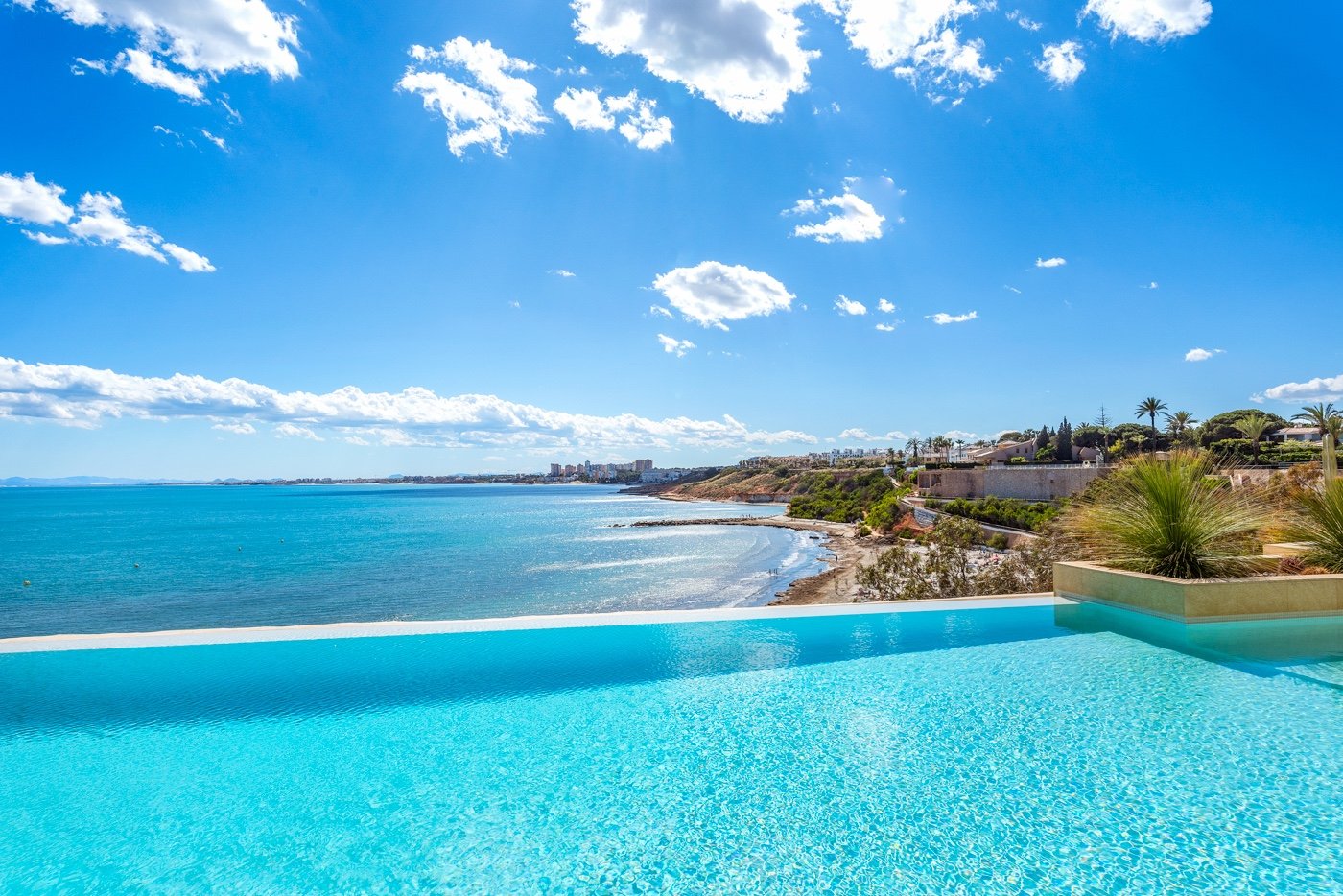Villa en Cabo Roig, Alicante, España 6 dormitorios, 479 m2 No. 125930