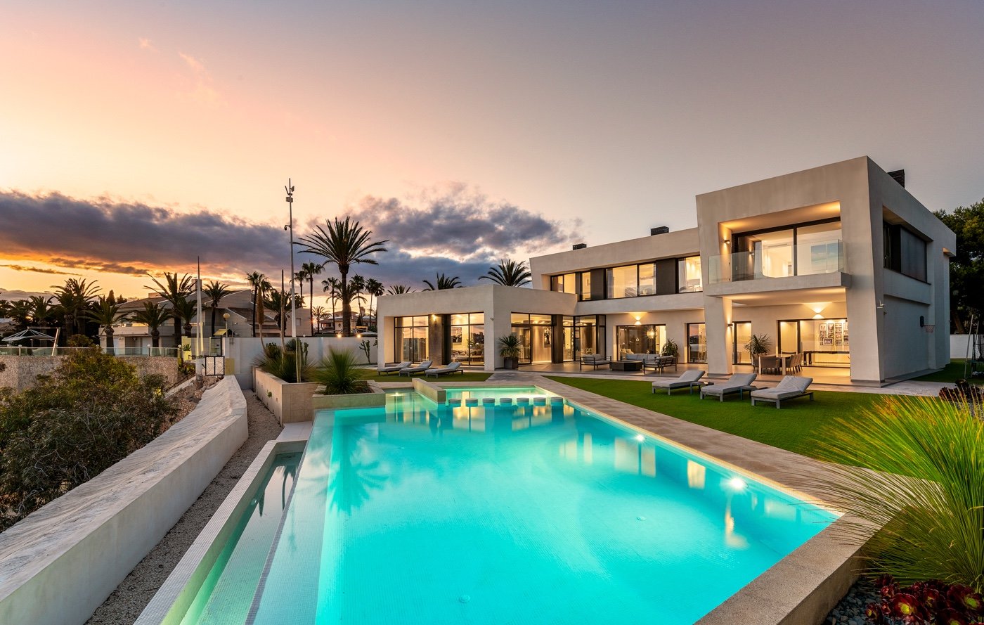 Villa en Cabo Roig, Alicante, España 6 dormitorios, 479 m2 No. 125930