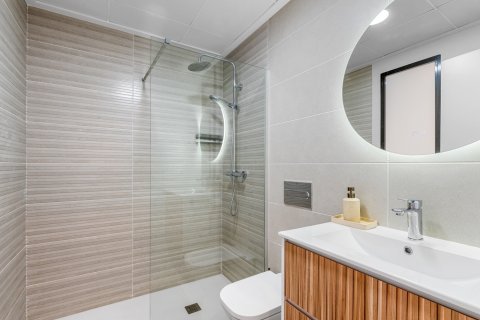 Apartment for sale Los Balcones, Alicante, Spain 3 bedrooms,  No. 125929 - photo 25