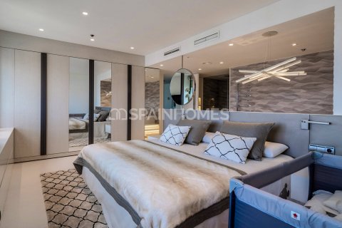 Продажа квартиры в Барселона, Испания 2 спальни, 142м2 №122480 - фото 19