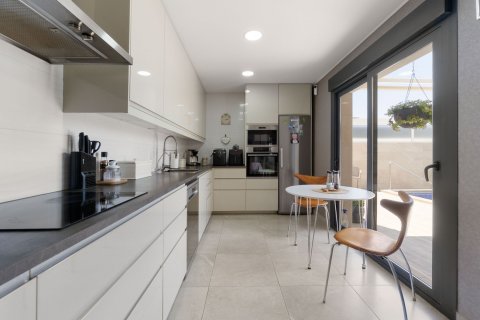 Villa for sale Daya Nueva, Alicante, Spain 2 bedrooms,  No. 125293 - photo 9