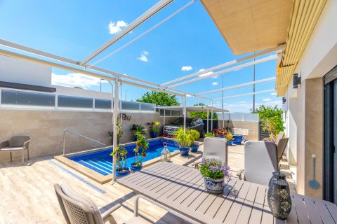 Villa for sale Daya Nueva, Alicante, Spain 2 bedrooms,  No. 125293 - photo 2