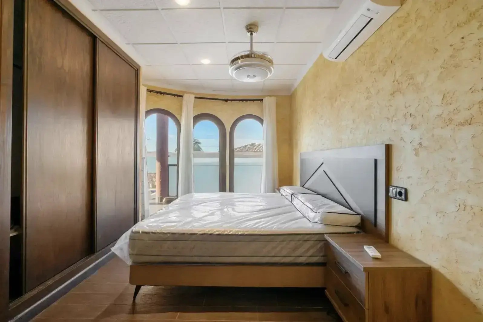 Villa à La Zenia, Alicante, Espagne 4 chambres, 400 m2 No. 125909