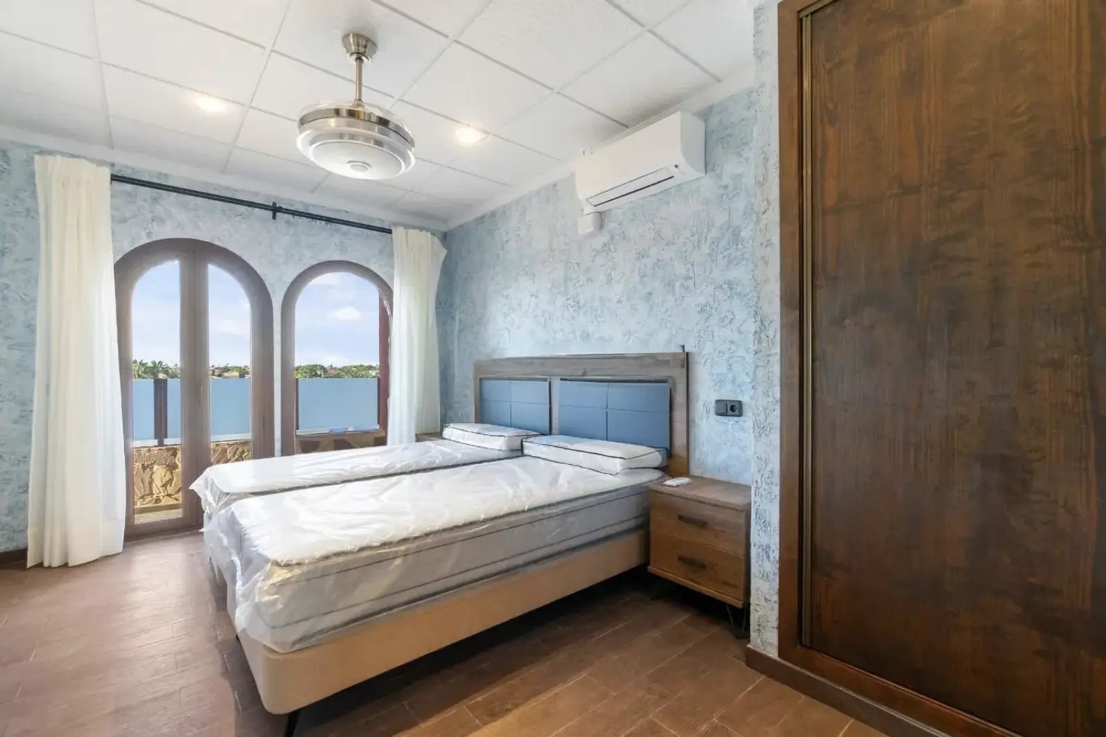 Villa à La Zenia, Alicante, Espagne 4 chambres, 400 m2 No. 125909