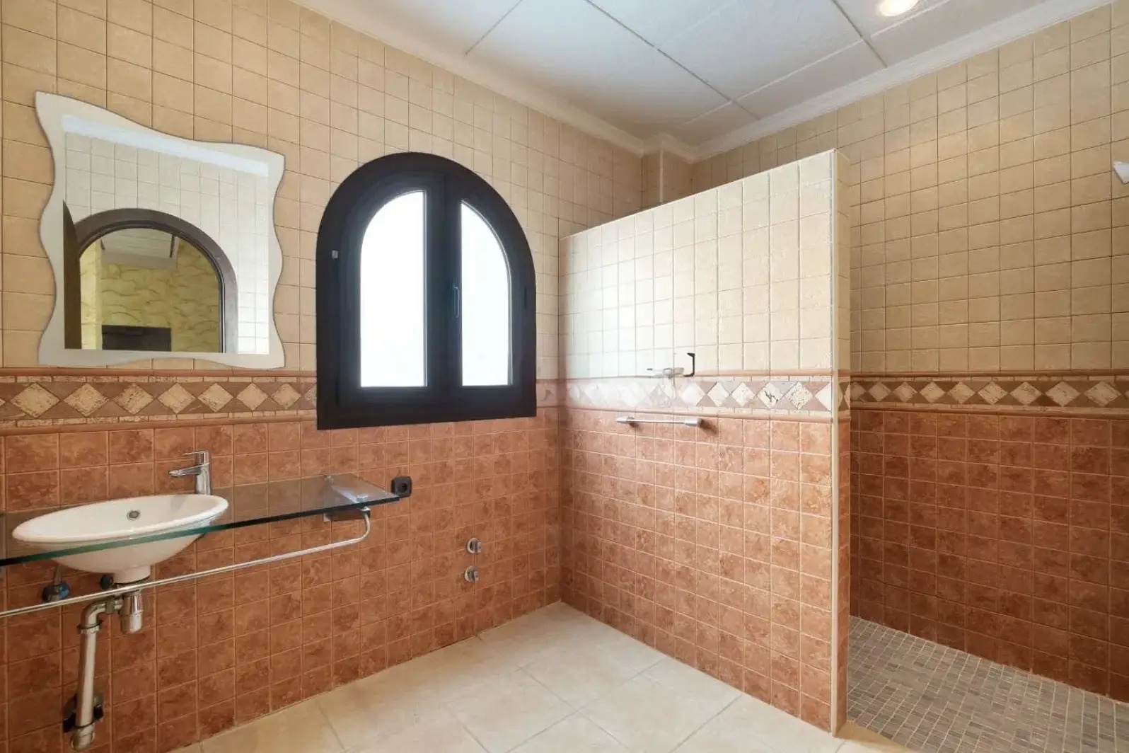Villa à La Zenia, Alicante, Espagne 4 chambres, 400 m2 No. 125909