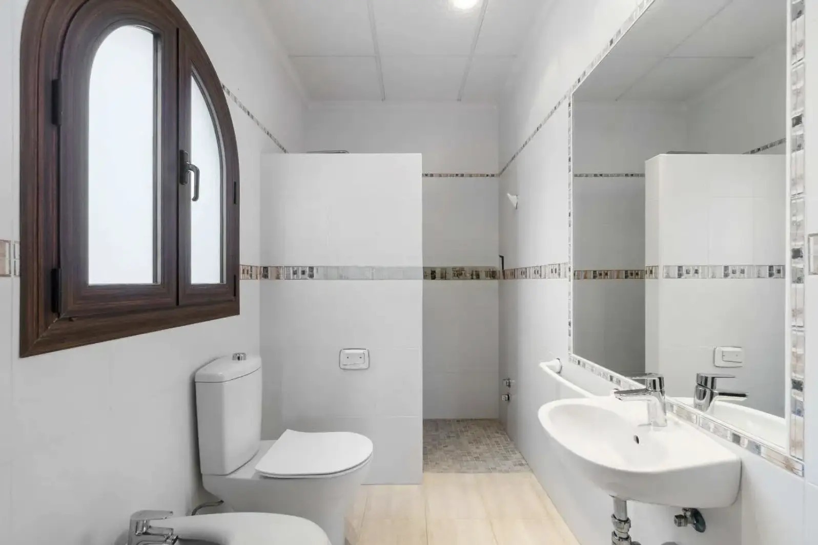 Villa à La Zenia, Alicante, Espagne 4 chambres, 400 m2 No. 125909