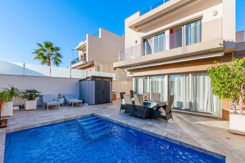 Villa à vendre Villamartin, Alicante, Espagne, 3 chambres, 155 m2 No. 125915 - photo 4