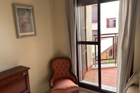 Apartment for rent Sevilla, Seville, Spain 2 bedrooms, 97 sq.m. No. 124568 - photo 18