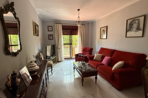 Apartment for rent Sevilla, Seville, Spain 2 bedrooms, 97 sq.m. No. 124568 - photo 2