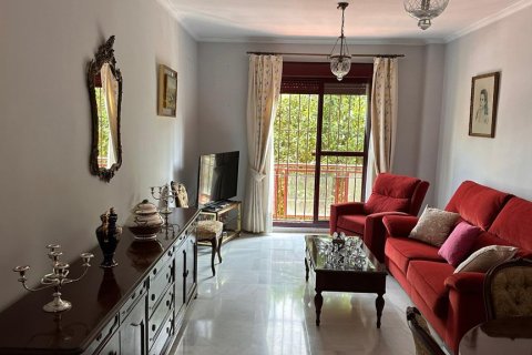 Apartment for rent Sevilla, Seville, Spain 2 bedrooms, 97 sq.m. No. 124568 - photo 4