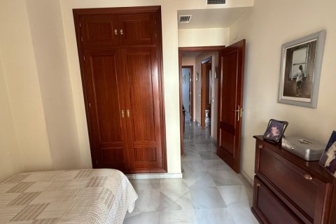 Apartment for rent Sevilla, Seville, Spain 2 bedrooms, 97 sq.m. No. 124568 - photo 16