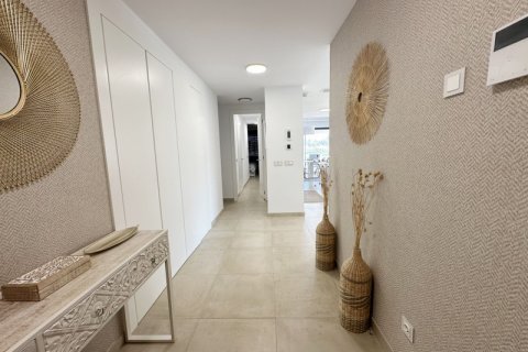 Wohnung zum Verkauf Estepona, Malaga, Spanien 3 Schlafzimmer, 159 m2 Nr. 127502 - Foto 2