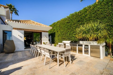 House for sale Benahavis, Malaga, Spain 5 bedrooms, 1207 sq.m. No. 127507 - photo 9